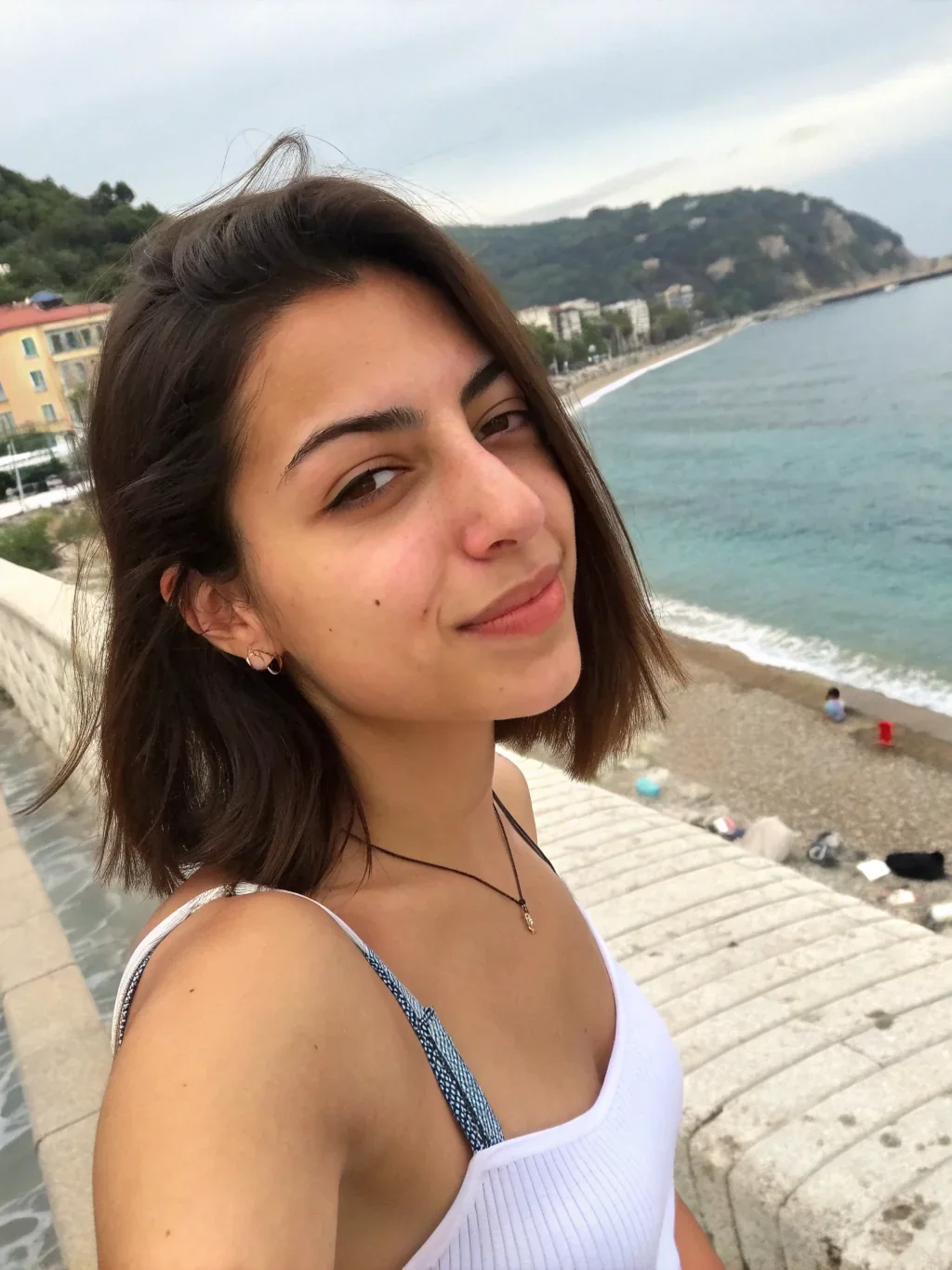 Inès